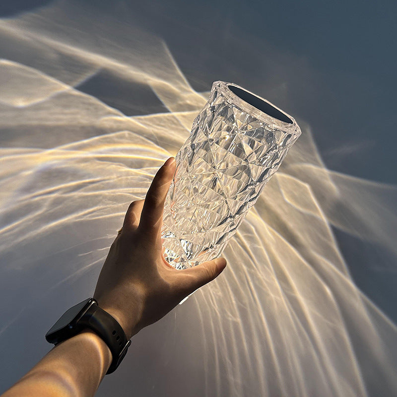 Lampe de table en cristal de diamant  - économisez sur vos factures de courant (EN PROMOTION - Stock très limité)